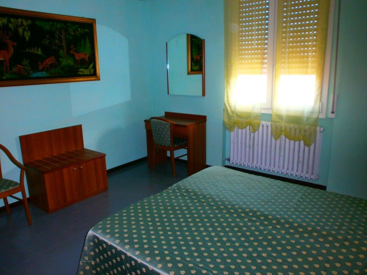 Il Leprotto - Room & Breakfast Altedo Exteriör bild