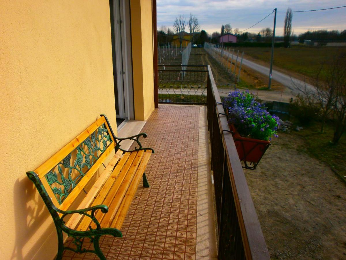 Il Leprotto - Room & Breakfast Altedo Exteriör bild